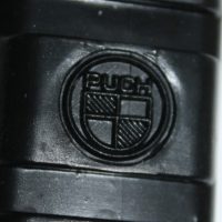 FUSSRASTERGUMMI - mit PUCH-Emblem - 2 Stück - PUCH MONZA 4+6 Gang, PUCH IMOLA, PUCH DAYTONA, PUCH X50 – Bild 3