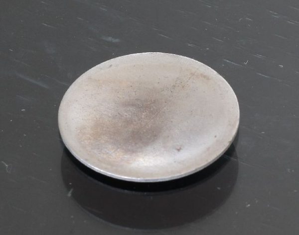 Deckel für Ketten-Schauloch Metall (NOS) – Bild 3