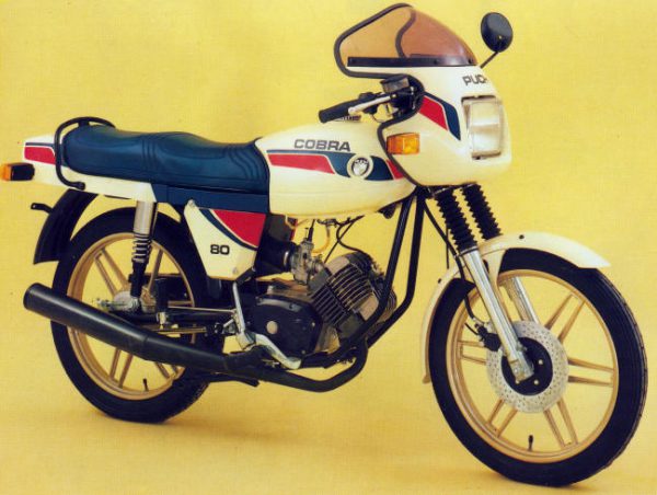AUFKLEBER " PUCH" - für Heck- und Front – Bild 4