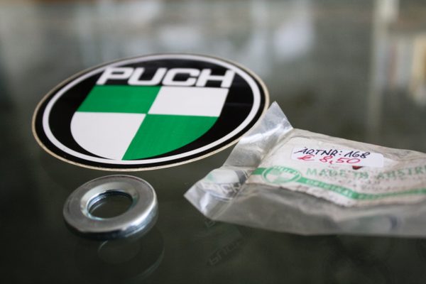 Lagerschutzdeckel Vorderrad - Puch DS, VS, MV, VZ und MC - Modelle (NOS)
